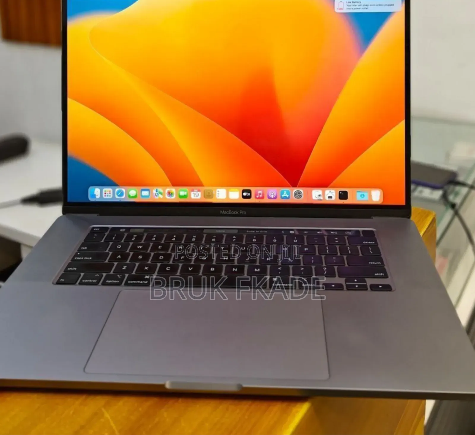 New Laptop Apple MacBook Pro 2019 32GB Intel Core I9 SSD 1T