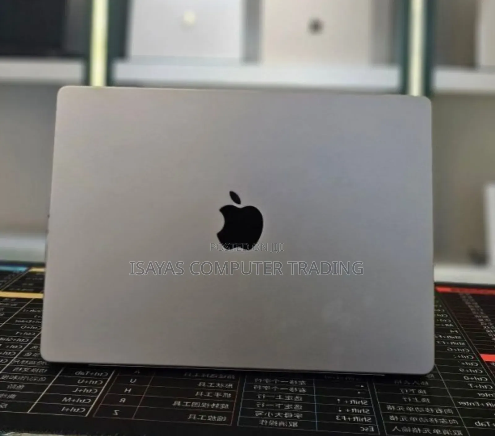 New Laptop Apple MacBook Pro 2019 8GB Intel Core I9 SSD 128GB
