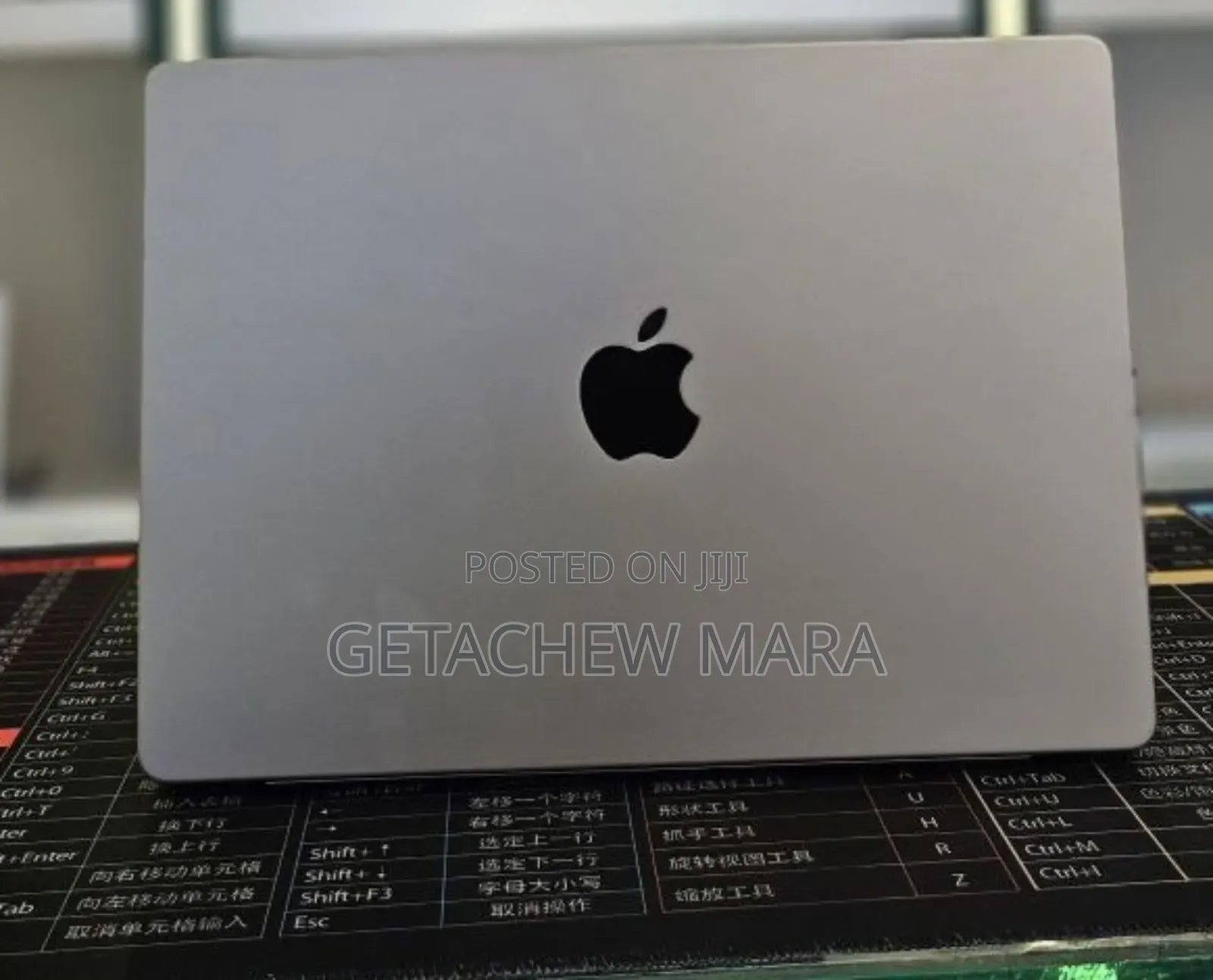 New Laptop Apple Macbook Pro 2025 M5 14-Inch 16GB Apple M5 SSD 512GB