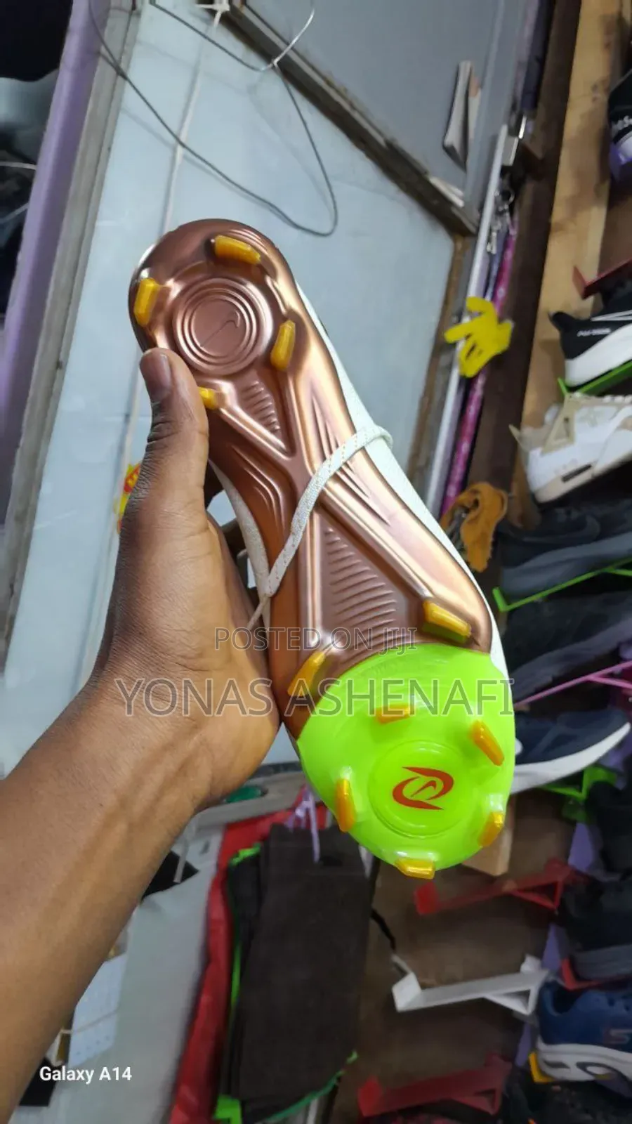 Nike Phantom Luna Elite Fg 'United Golden Pack' Soccer Cleats.