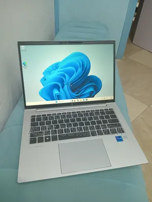 New Laptop HP EliteBook 840 G9 16GB Intel Core I7 SSD 512GB