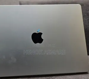 New Laptop Apple MacBook Pro 16GB Apple M5 SSD 512GB