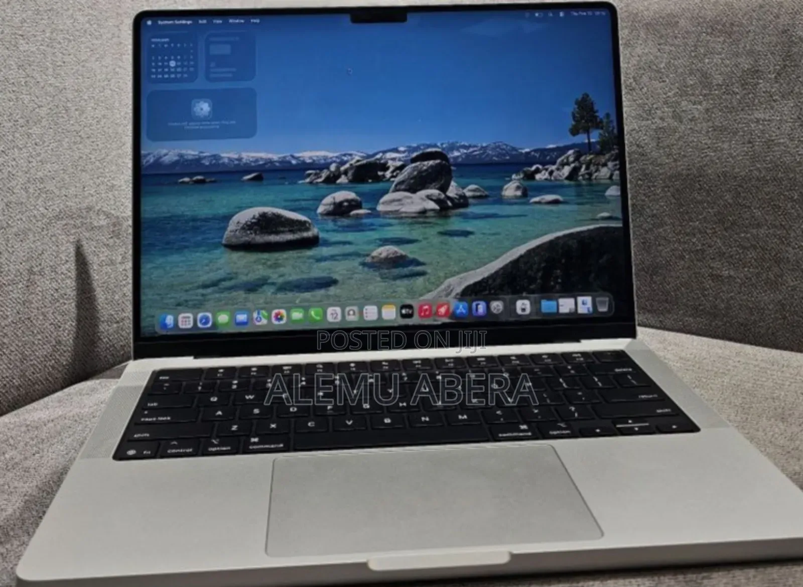 New Laptop Apple Macbook Pro 2025 M5 14-Inch 16GB Apple M5 SSD 512GB
