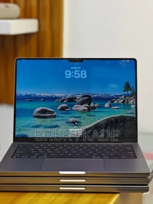 New Laptop Apple MacBook Pro M1 32GB Apple M1 Pro SSD 512GB