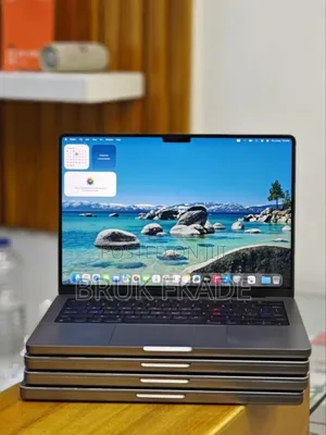 New Laptop Apple MacBook Pro M1 32GB Apple M1 Pro SSD 512GB