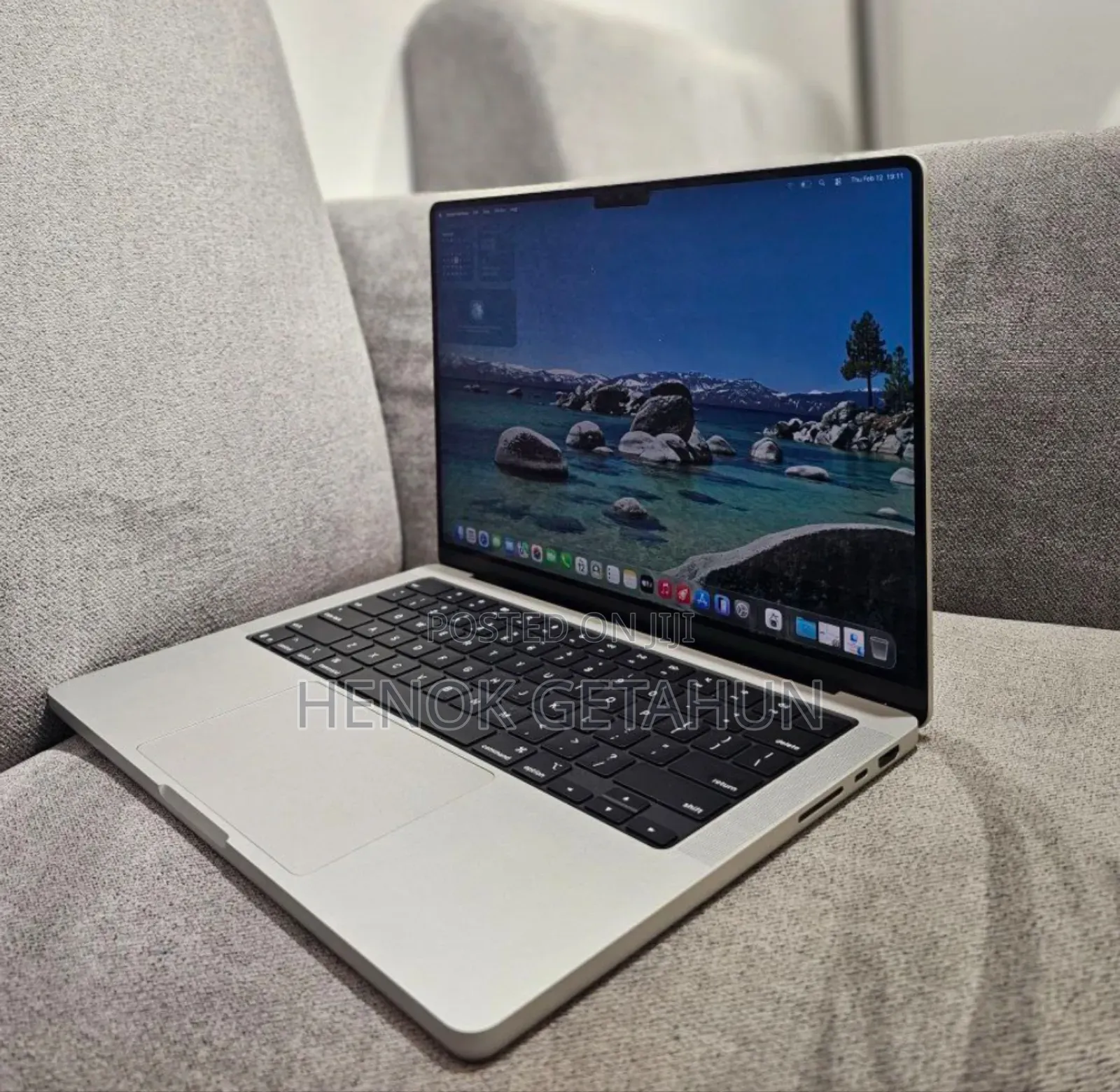 New Laptop Apple Macbook Pro 2025 M5 14-Inch 16GB SSD 512GB