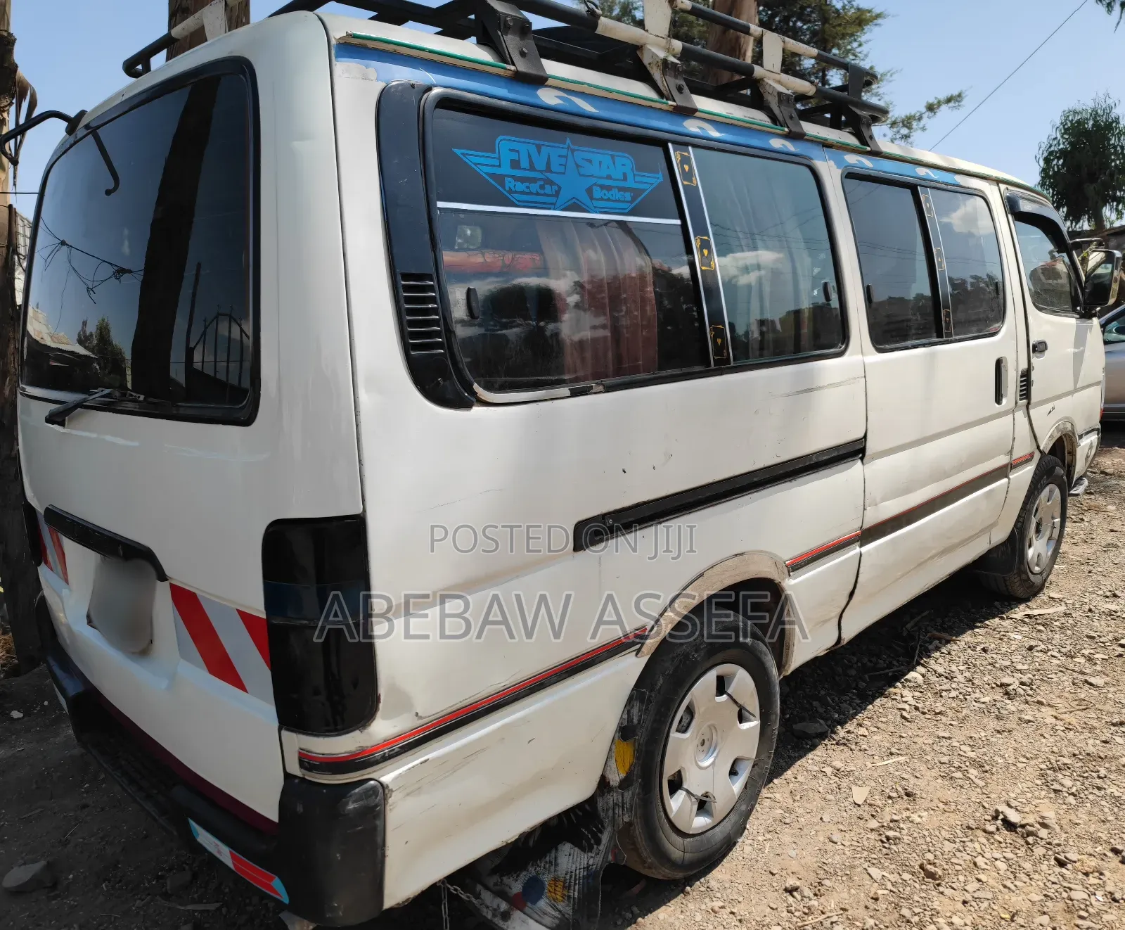 Toyota HiAce 2001 White