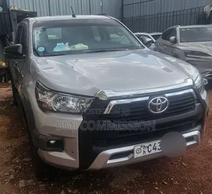 Toyota Hilux 2021 Silver