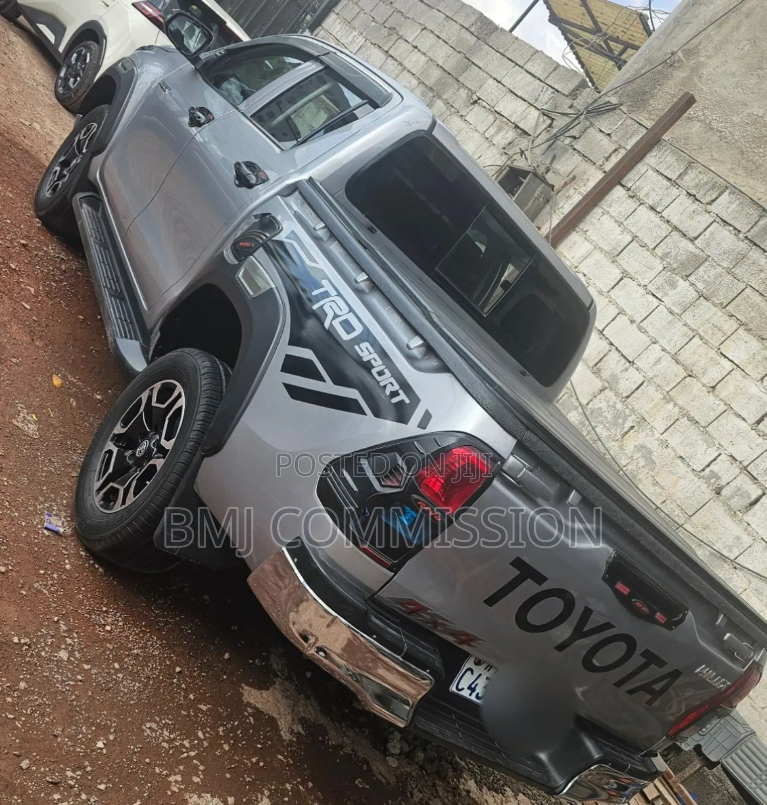 Toyota Hilux 2021 Silver