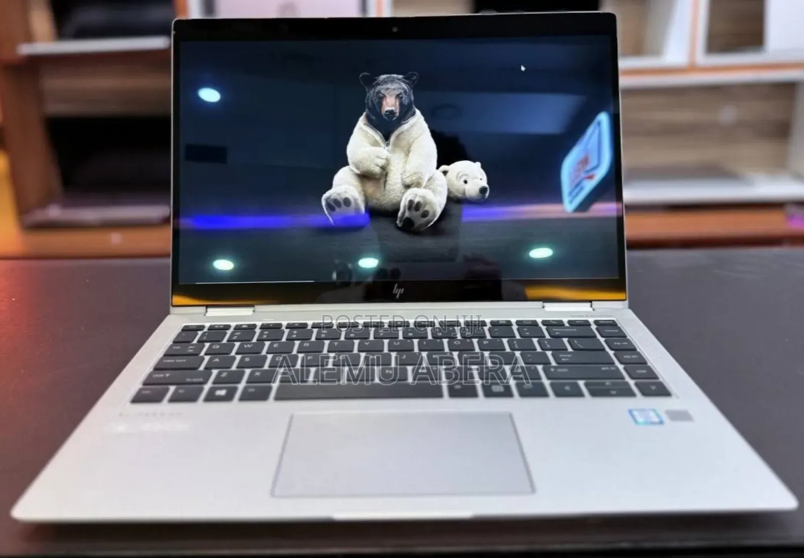 New Laptop HP EliteBook X GB Intel Core I7 SSD 512GB