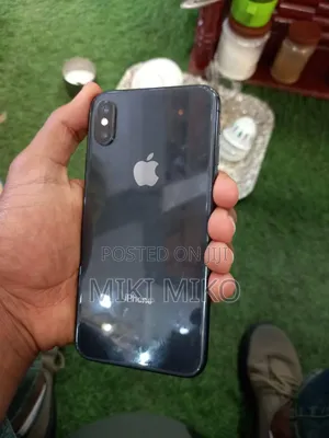 Apple iPhone X 64 GB Black