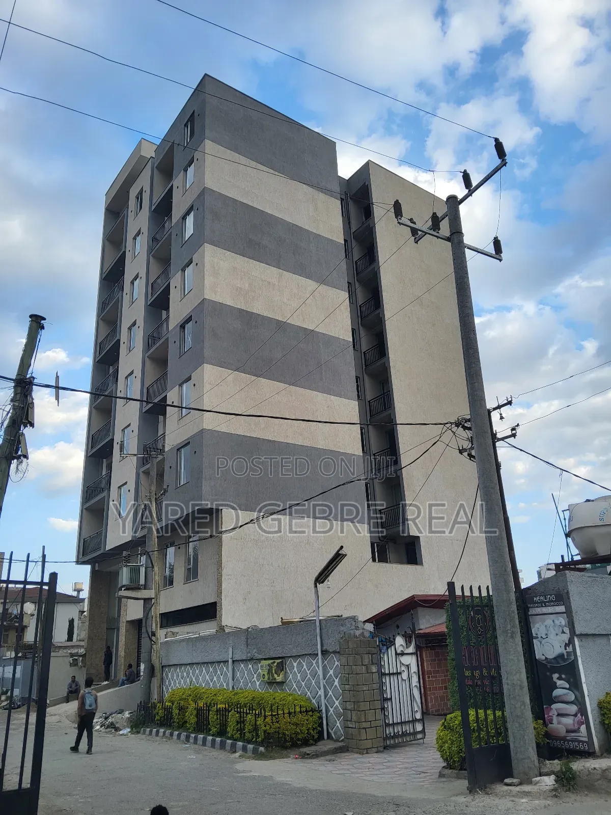 Furnished 2bdrm Apartment in Bole for sale