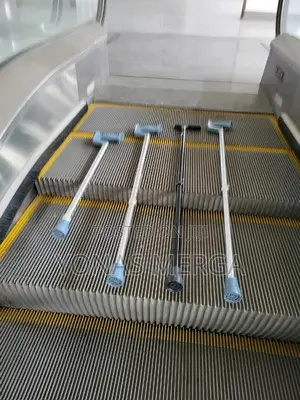 Walking Stick盅令stretching Cane懹日light to Use and Carry.