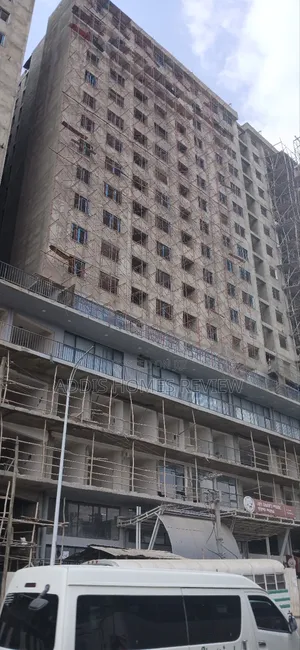 በመሃል ሲኤምሲ ያለቁ የንግድ ሱቆች ሞል ላይ