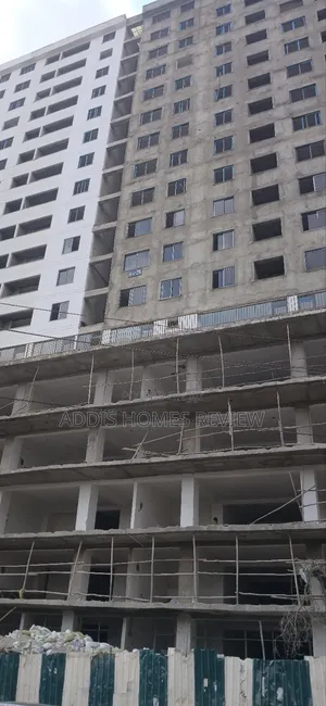 በመሃል ሲኤምሲ ያለቁ የንግድ ሱቆች ሞል ላይ