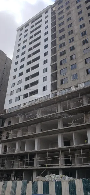 በመሃል ሲኤምሲ ያለቁ የንግድ ሱቆች ሞል ላይ