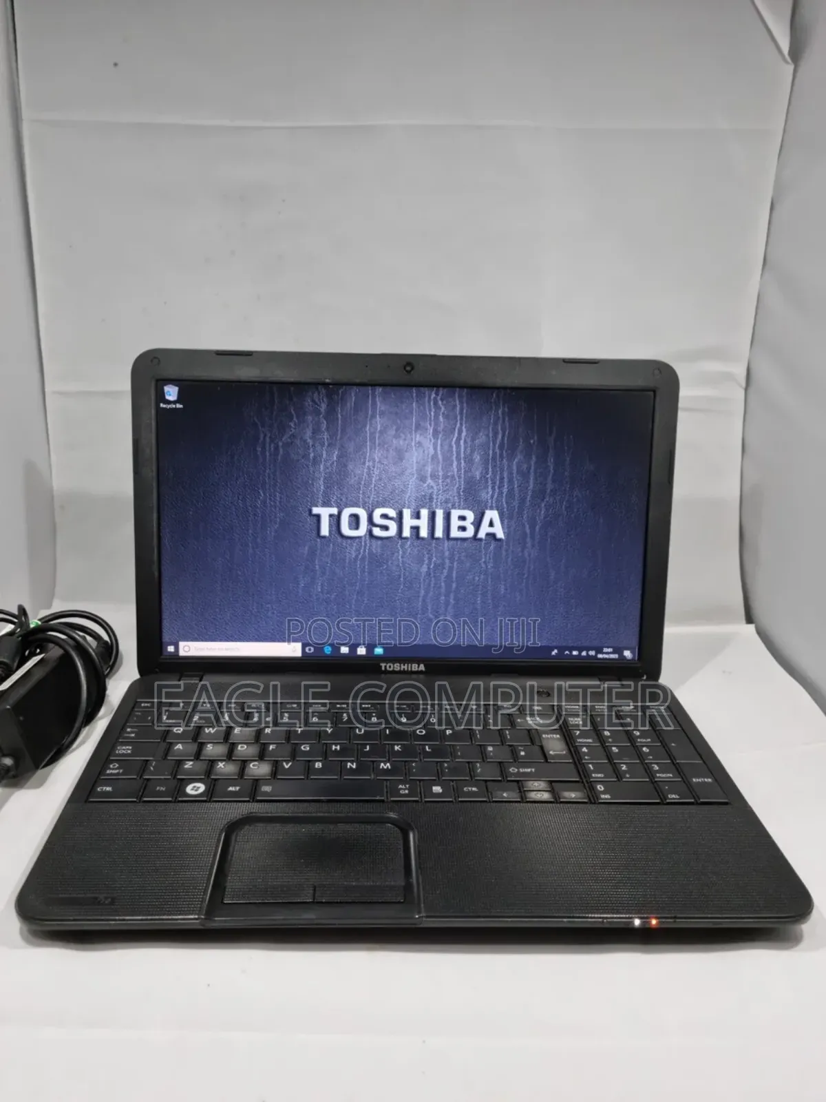 Laptop Toshiba Satellite C850 4GB Intel Core 2 Duo HDD 320GB