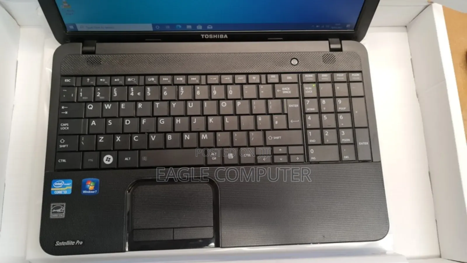 Laptop Toshiba Satellite C850 4GB Intel Core 2 Duo HDD 320GB