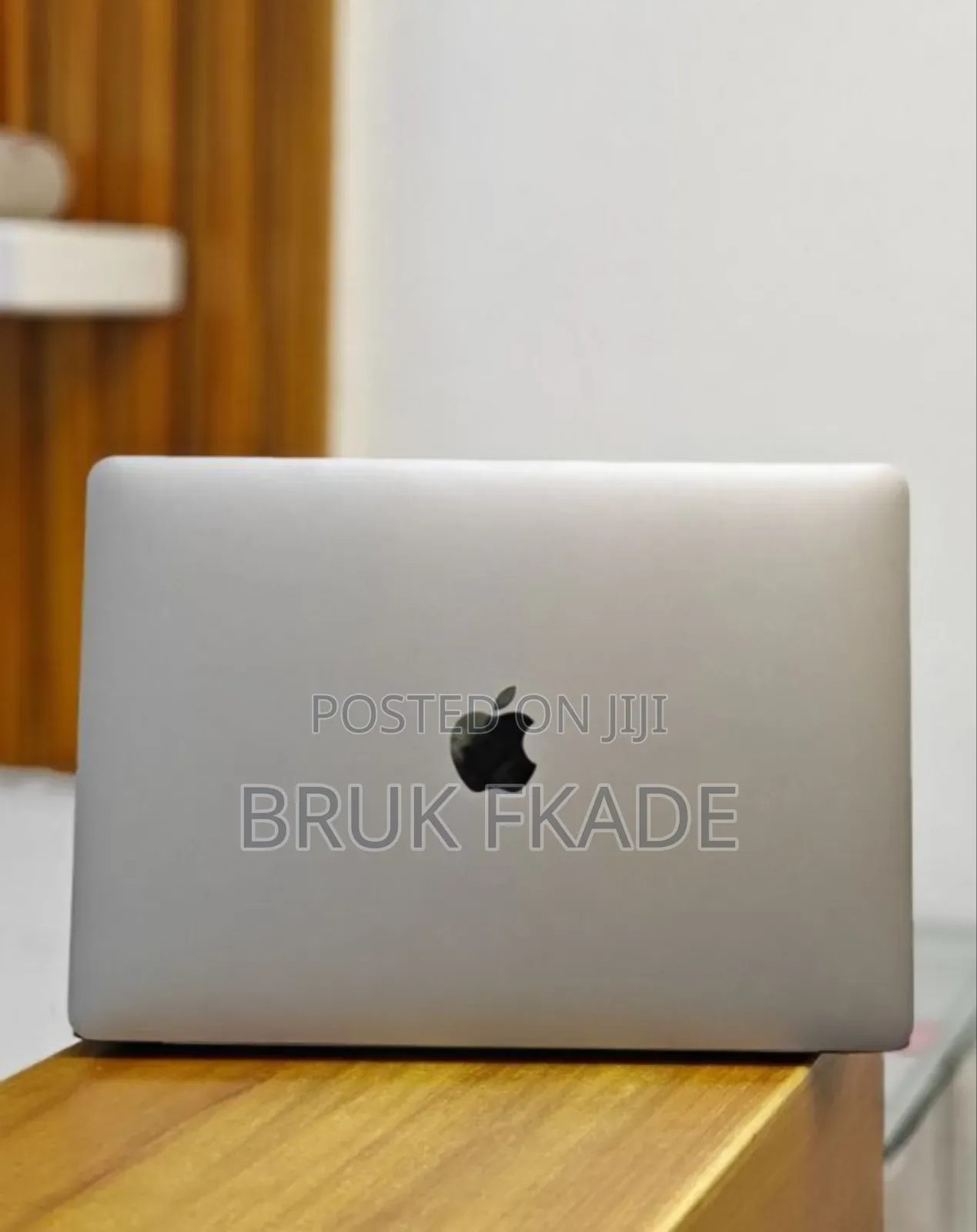 New Laptop Apple MacBook Air 2020 M1 8GB Apple M1 SSD 1T