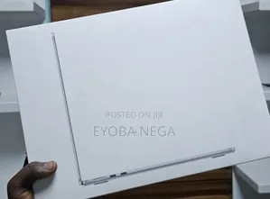 New Laptop Apple MacBook Air 2025 M4 13-Inch 16GB Apple M4 SSD 1T