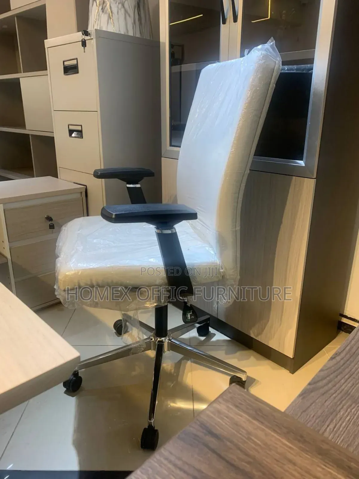 Office Secretarial Staff Leather Chair