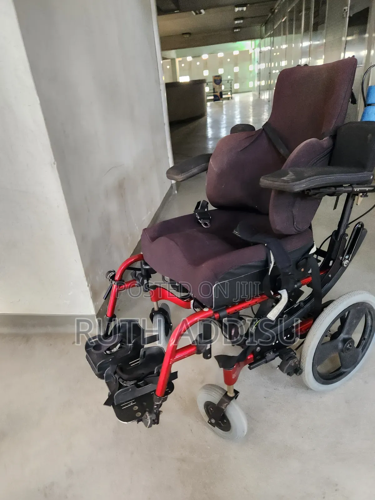 Best Seller Aluminum Cerebral Palsy Wheelchair for All Ages