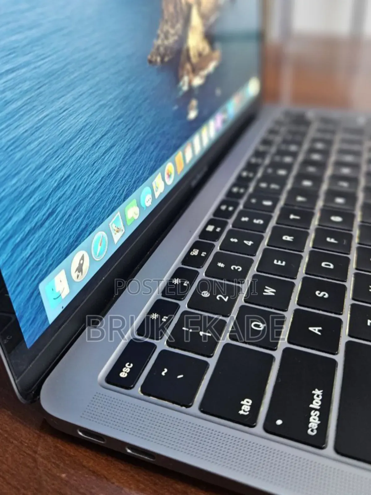 New Laptop Apple MacBook Air 2019 8GB Intel Core I5 SSD 128GB