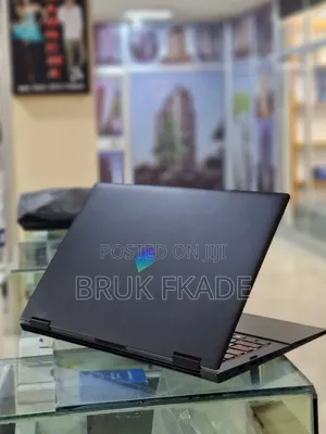 New HP Envy X360 Convertible 15 Es2xx 16GB Intel Core I5 SSD 512GB