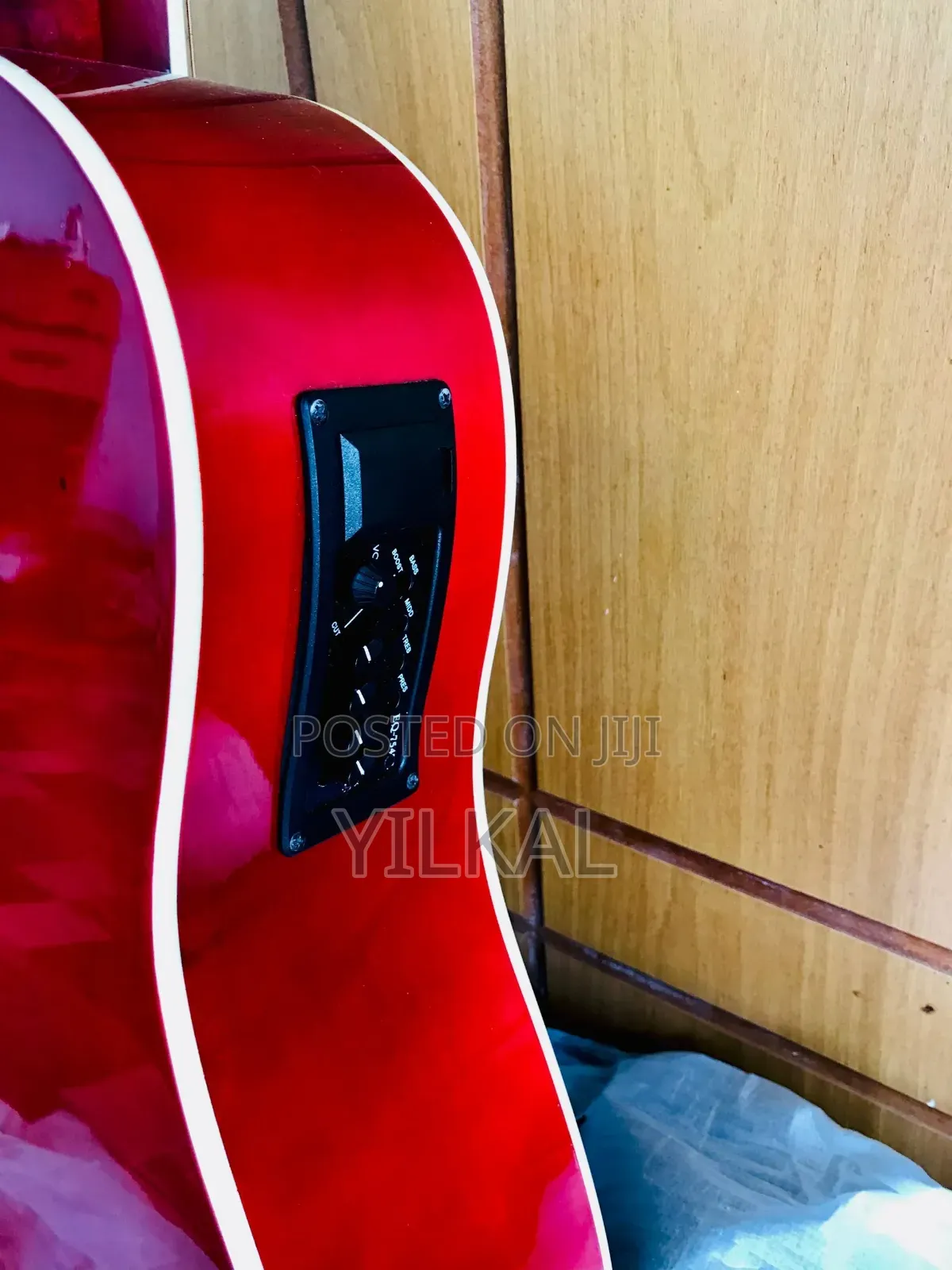 Electric Acoustic Guitar Lucky Star