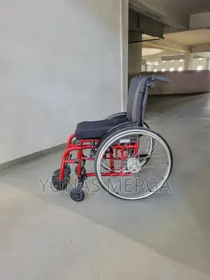 Manually Propelled Wheelchair 708 Delight