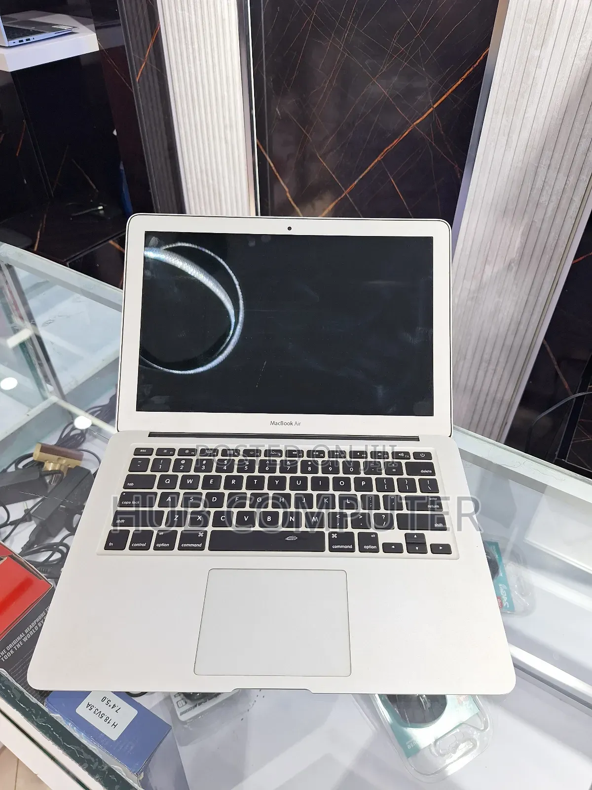 New Laptop Apple MacBook Air 2017 8GB Intel Core I5 SSD 256GB