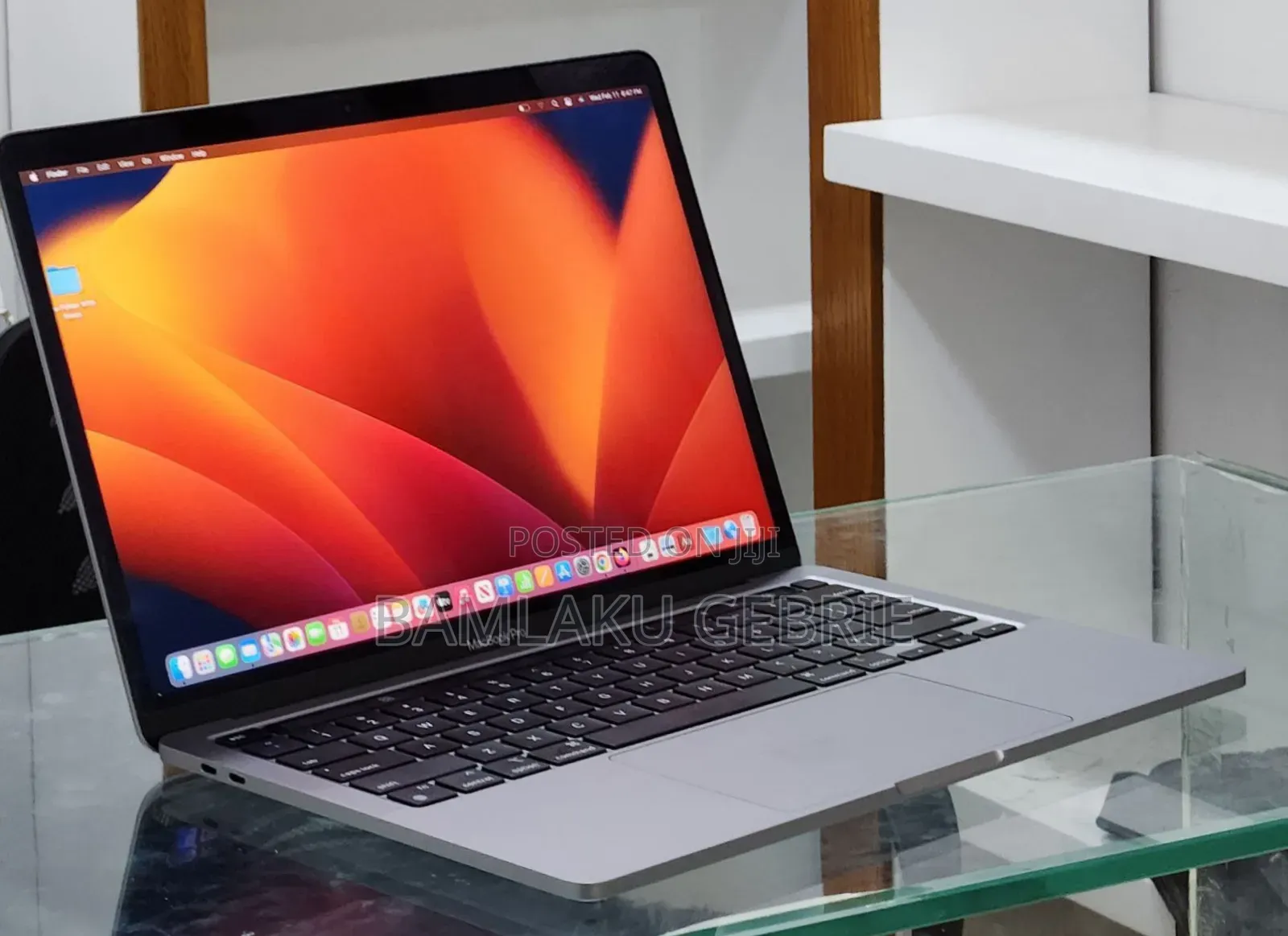 New Laptop Apple MacBook Pro 2023 M2 Pro 14-Inch 8GB Apple M2 SSD 256GB