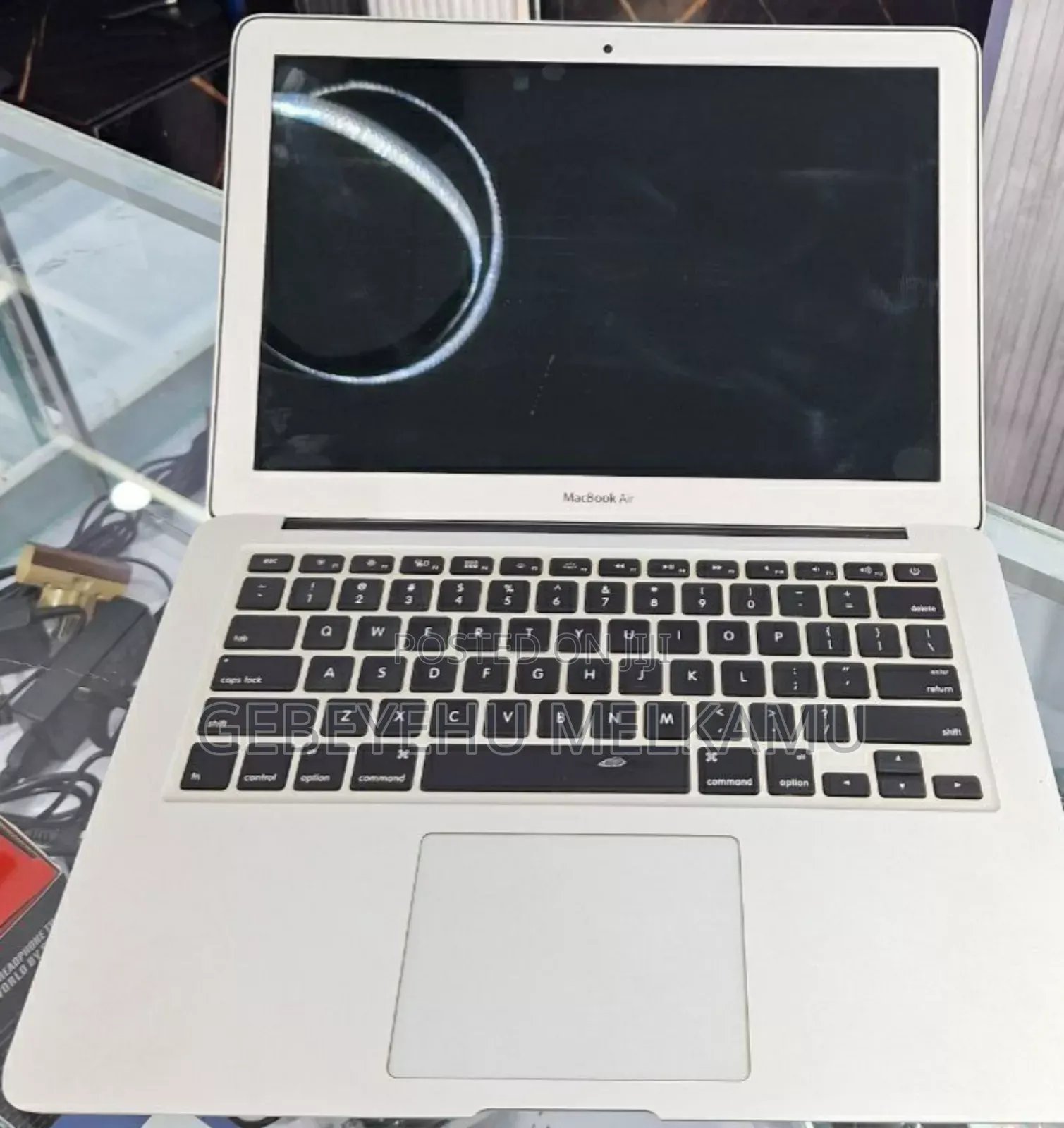 New Laptop Apple MacBook Air 2017 8GB Intel Core i5 SSD 256GB