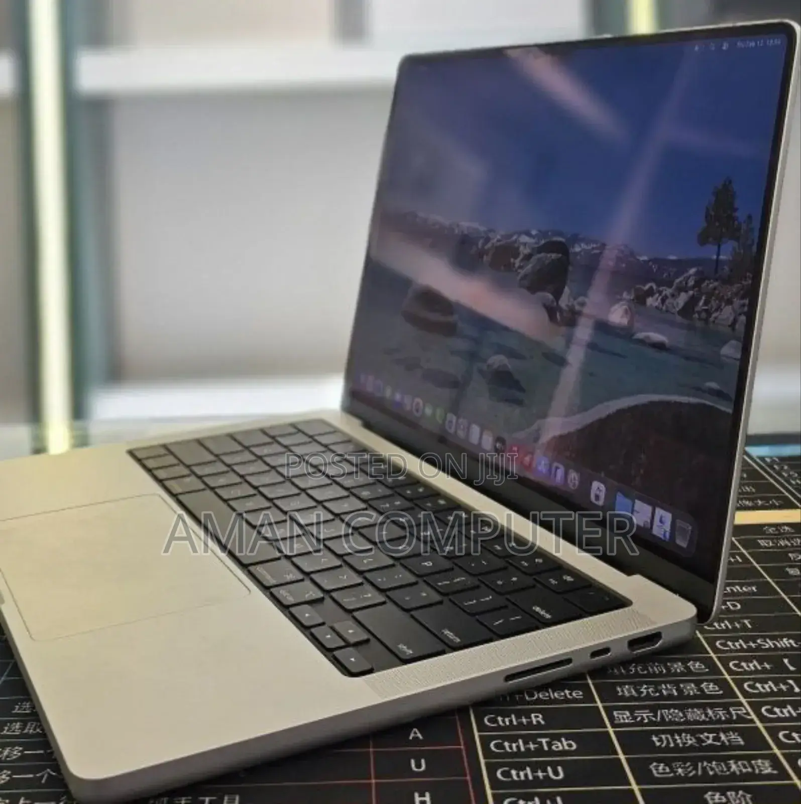 New Laptop Apple Macbook Pro 2025 M5 14-Inch 16GB Apple M5 SSD 512GB