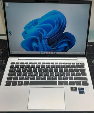 New Laptop HP EliteBook 830 G9 16GB Intel Core I5 SSD 512GB