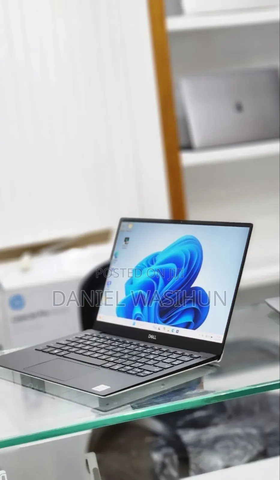 New Laptop Dell XPS 13 7390 8GB Intel Core I7 SSD 512GB