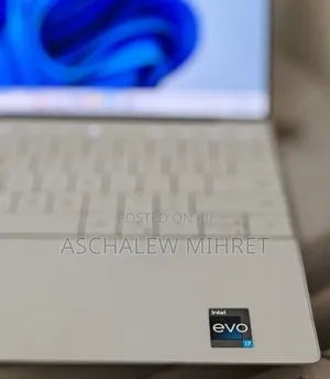 New Laptop Dell XPS 13 32GB Intel Core I7 SSD 1T