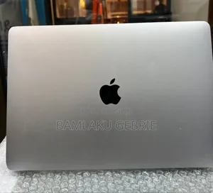 New Laptop Apple MacBook Pro 2019 8GB Intel Core I5 SSD 128GB