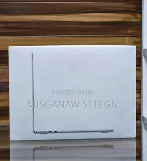 New Laptop Apple MacBook Air 2025 M4 13-Inch 16GB Apple M4 SSD 1T