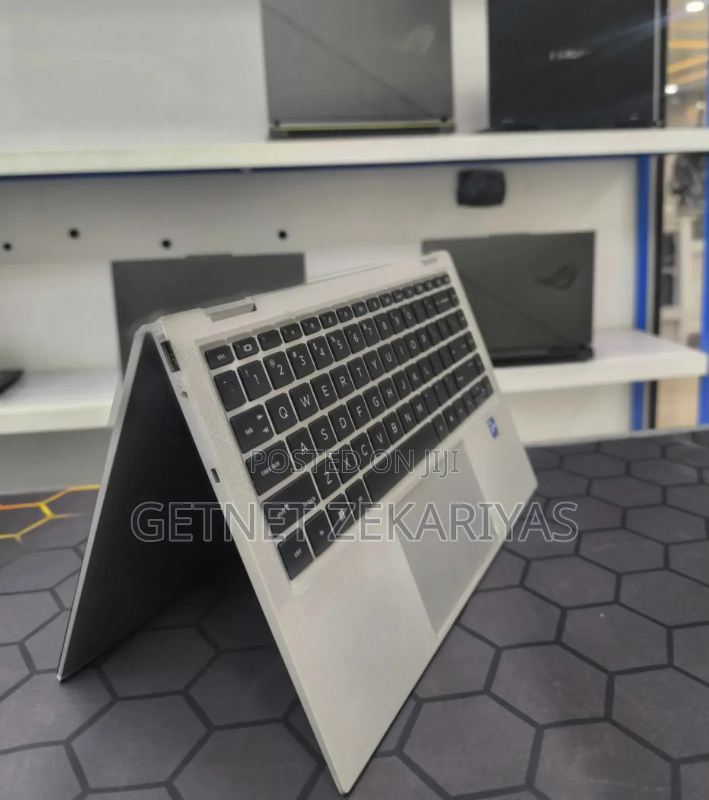 New Laptop HP EliteBook 1040 G8 16GB Intel Core I7 SSD 512GB