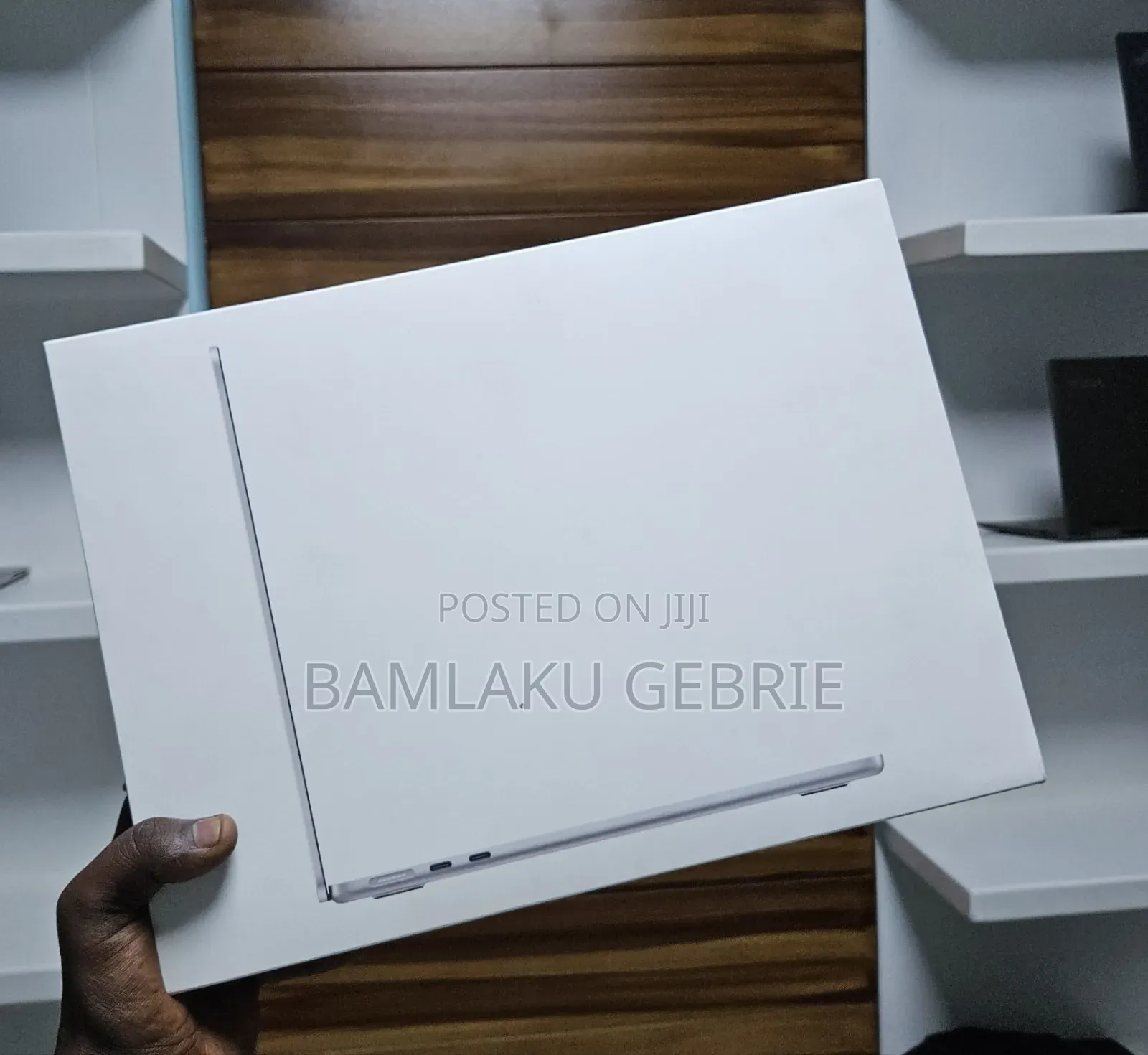 New Laptop Apple MacBook Air 2025 M4 13-Inch 16GB Apple M4 SSD 1T