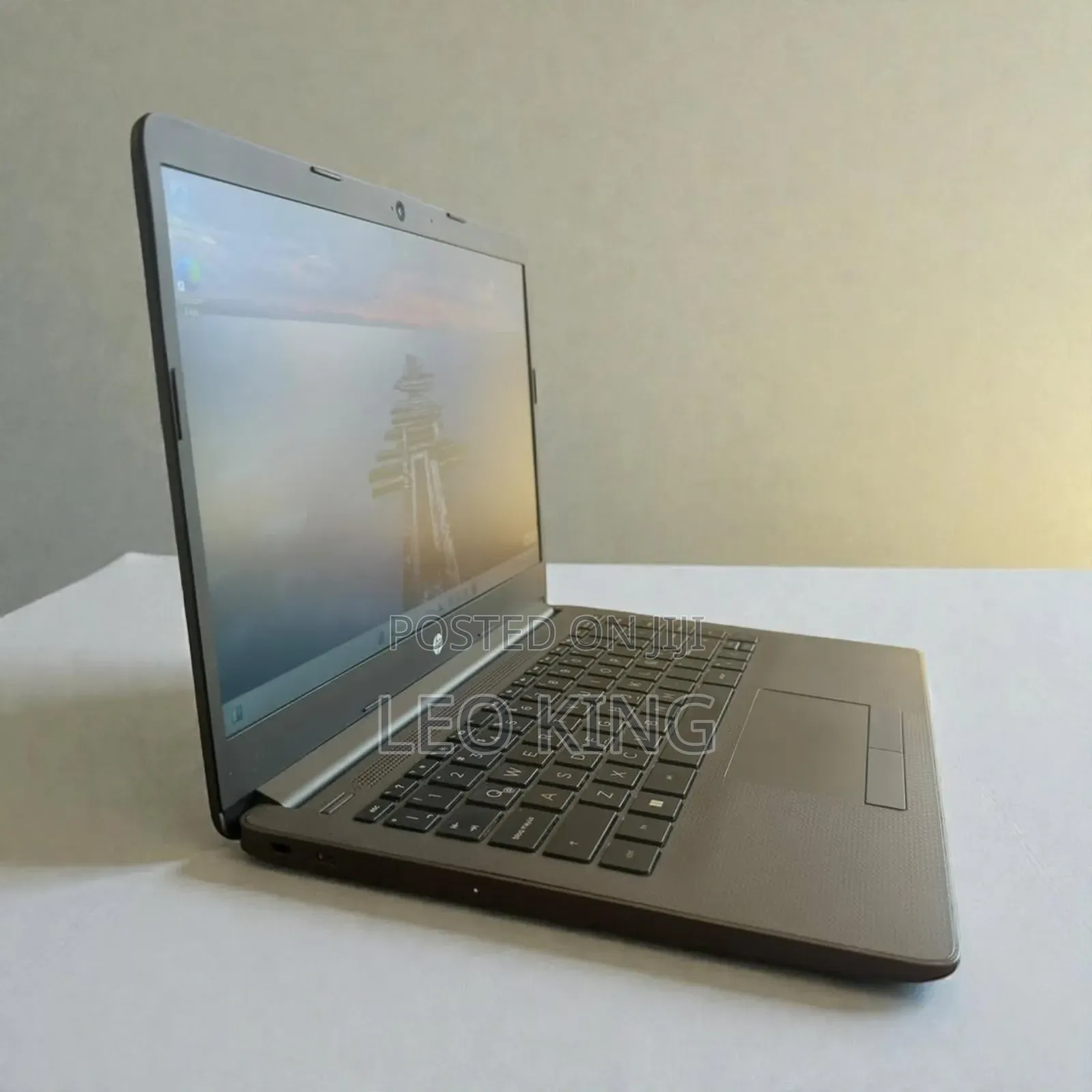 Laptop HP 250 G8 16GB AMD Ryzen 7 SSD 512GB