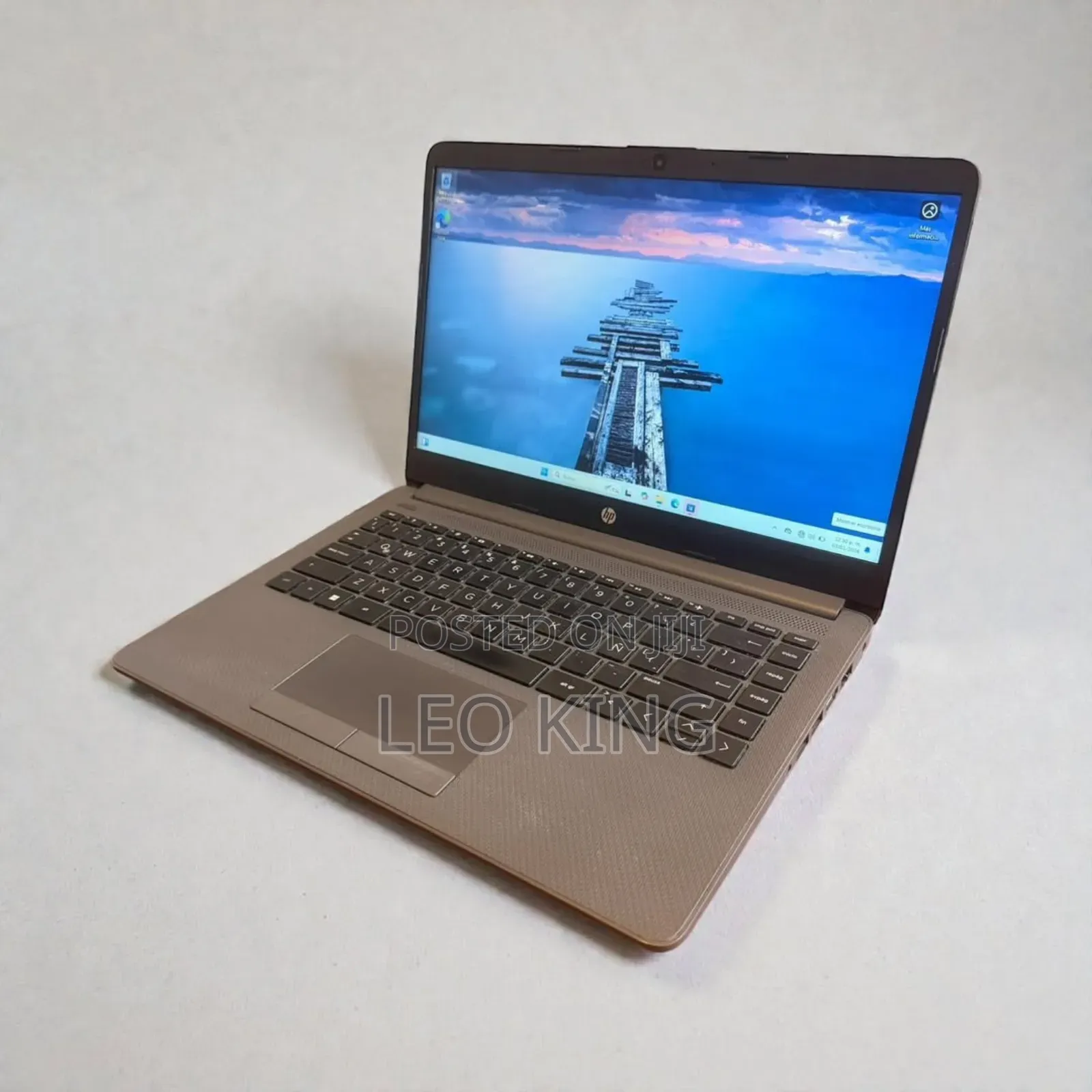 Laptop HP 250 G8 16GB AMD Ryzen 7 SSD 512GB