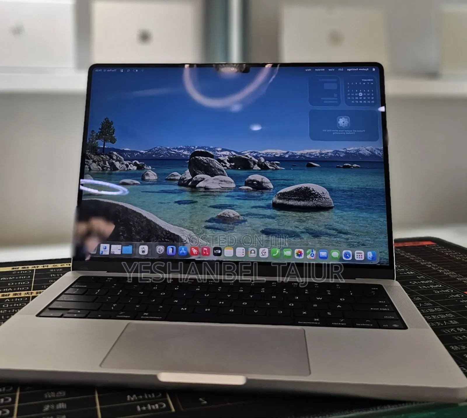 New Laptop Apple Macbook Pro 2025 M5 14-Inch 16GB Apple M5 SSD 512GB