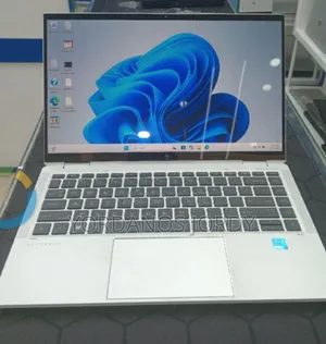 New Laptop HP EliteBook 1040 G8 16GB Intel Core I7 SSD 512GB