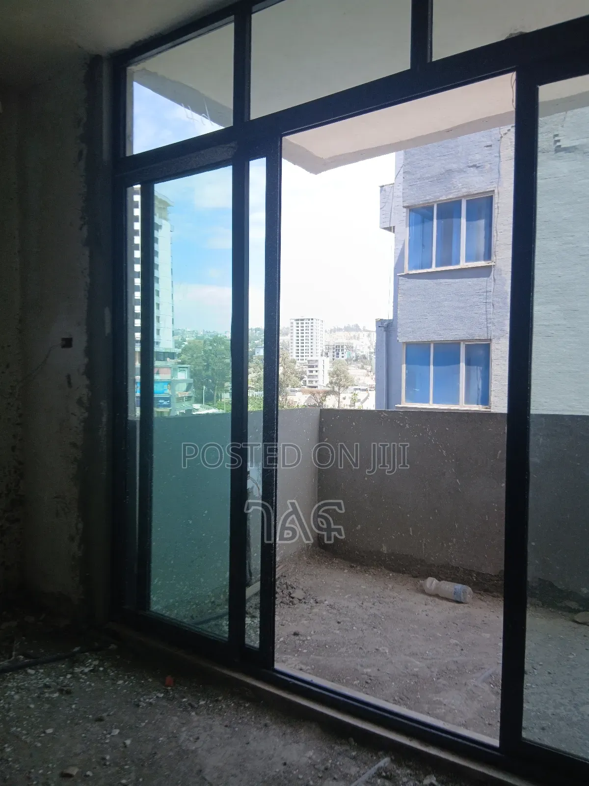 3bdrm Apartment in Cmc ጋስት ሞል ጎን ባለ 3, Bole for sale