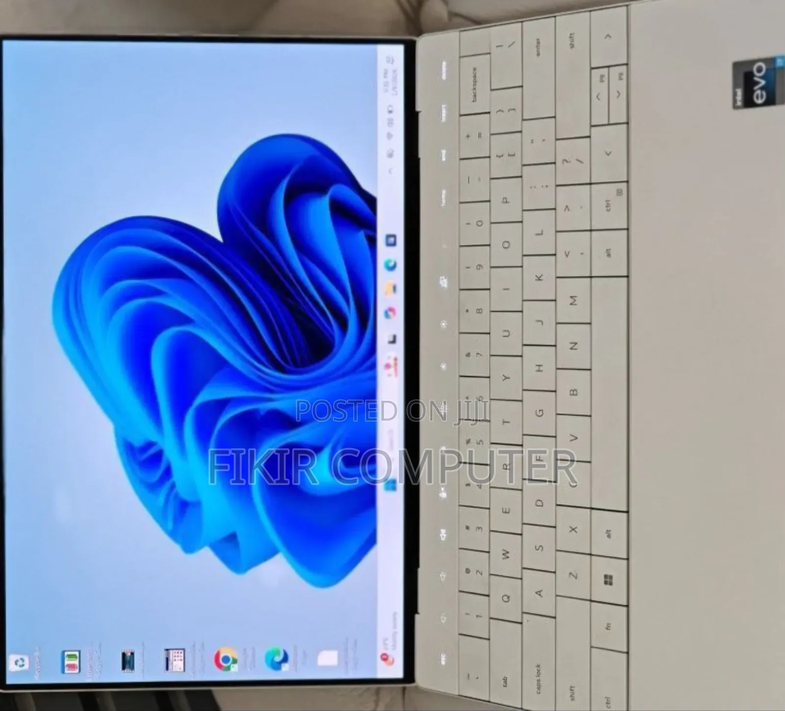 New Laptop Dell XPS 13 9320 32GB Intel Core I7 SSD 1T