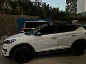 Hyundai Tucson 2019 White