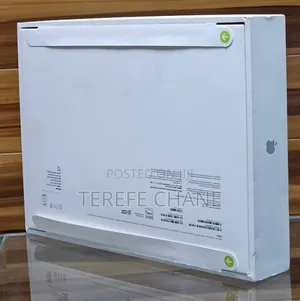 New Laptop Apple MacBook Air 2025 M4 13-inch 16GB Intel Core i7 SSD 1T