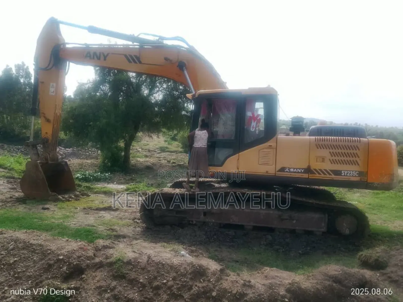 Excavator For Rent